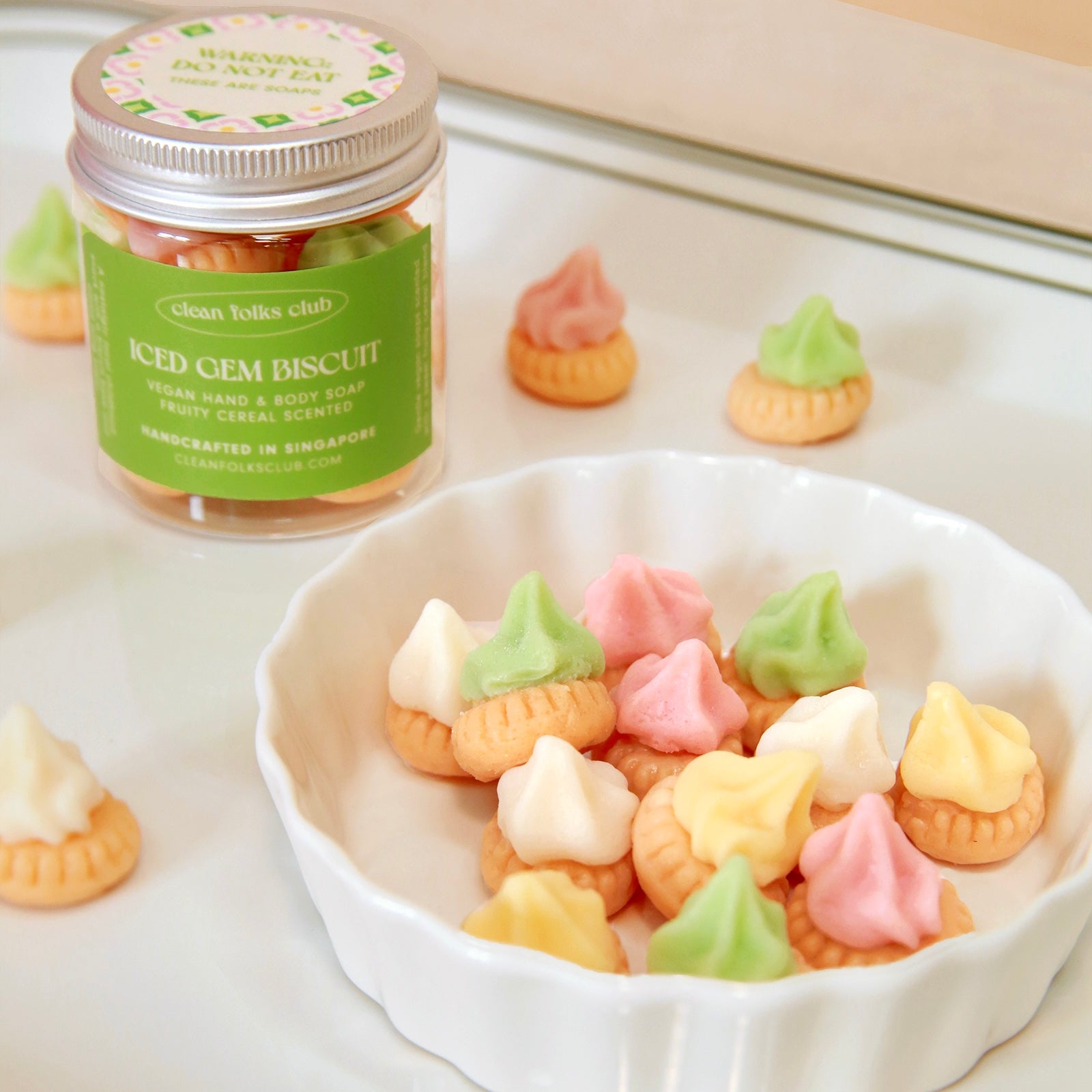 Iced_gem_biscuits_5.jpg