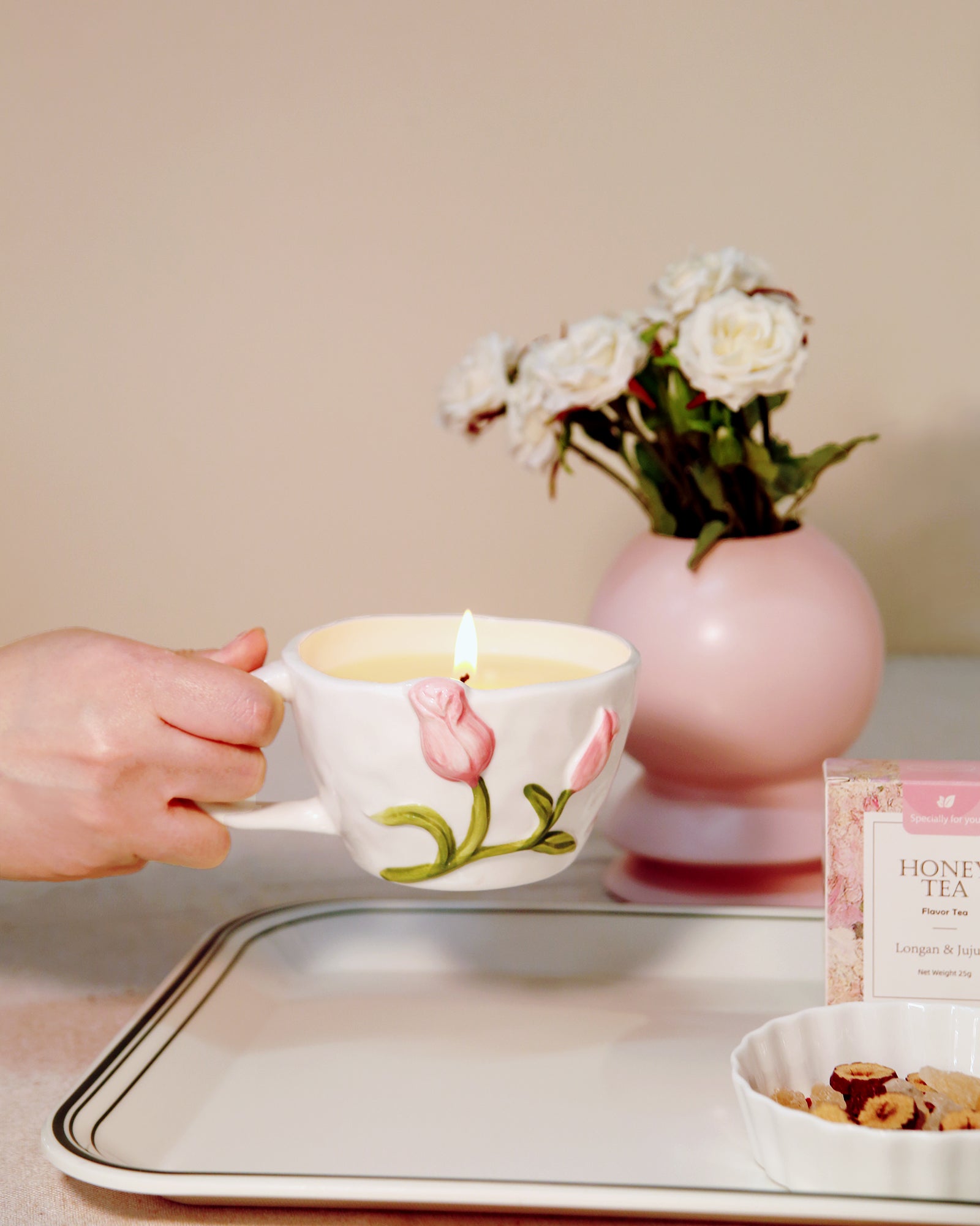 moms_day_2025-tulip_candle_2.jpg